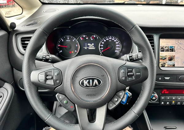 Kia Carens cena 34999 przebieg: 235643, rok produkcji 2017 z Sztum małe 436